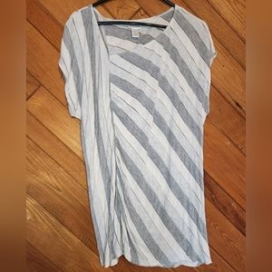Motherhood Maternity XL gray and white striped short sleeved shirt